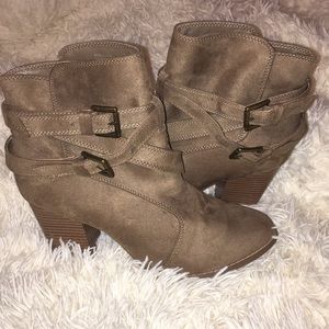 Charlotte Russe Ankle Boots. Size M.
